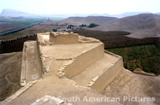 pge0036 Paramonga fortress, southern limit of Chimu empire